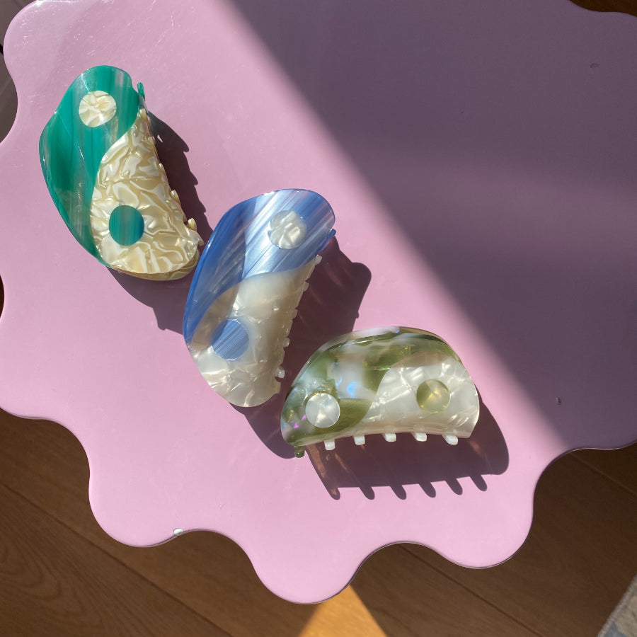 Balanced Hair Claw in Matcha｜AKJK