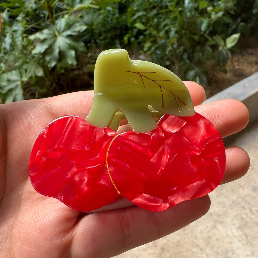 Cherry Bomb Hair Claw｜AKJK