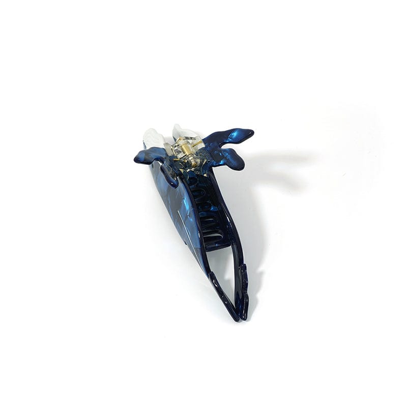 Whale Hair Claw｜AKJK