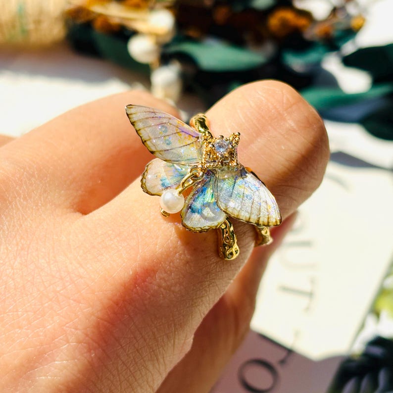 Moth Love Pearl  Rings